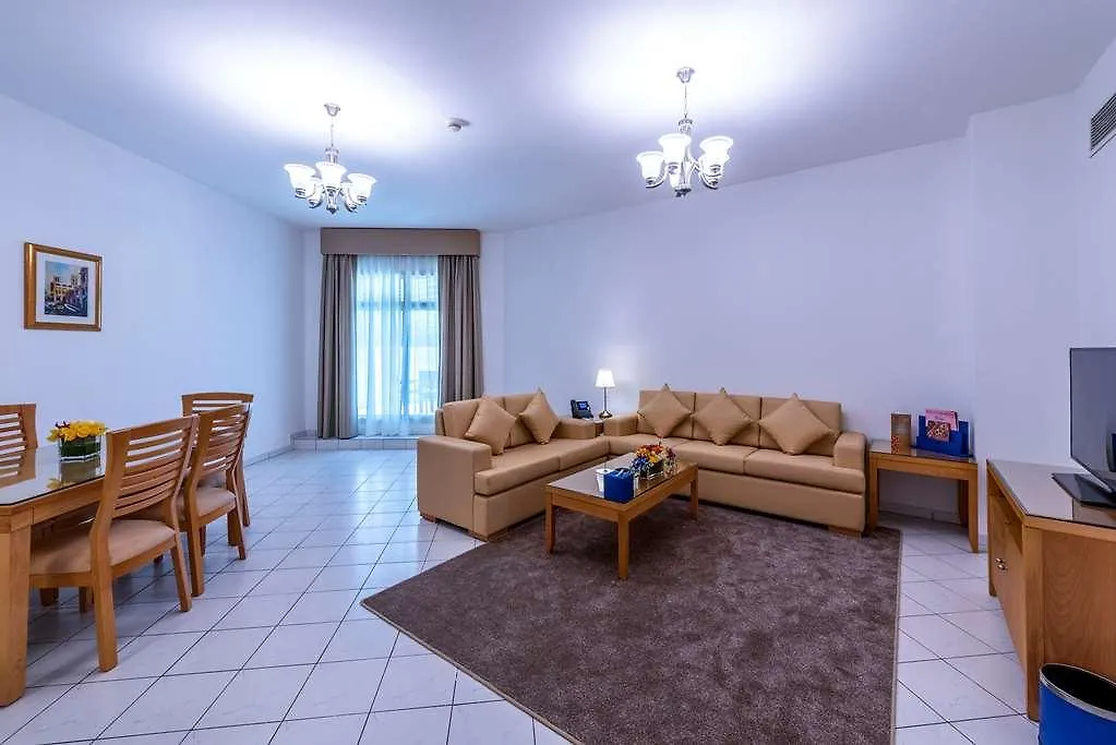 Roda Al Murooj Residences Dubai Hotel